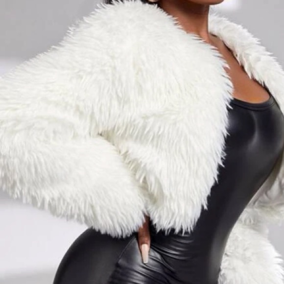 Luxe vegan fur open front coat - Picture 5 of 5